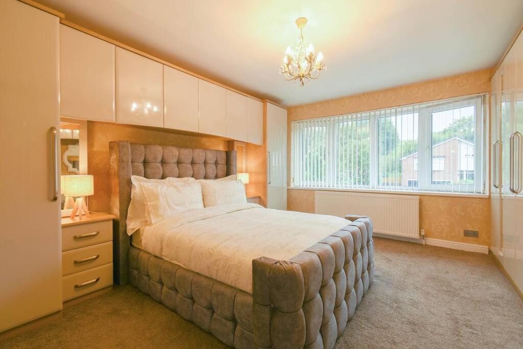 Luxurious & Tranquil Riverside Getaway Great Harwood Екстериор снимка